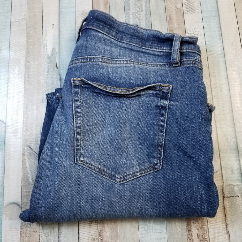 Loft High Waist Straight Crop
